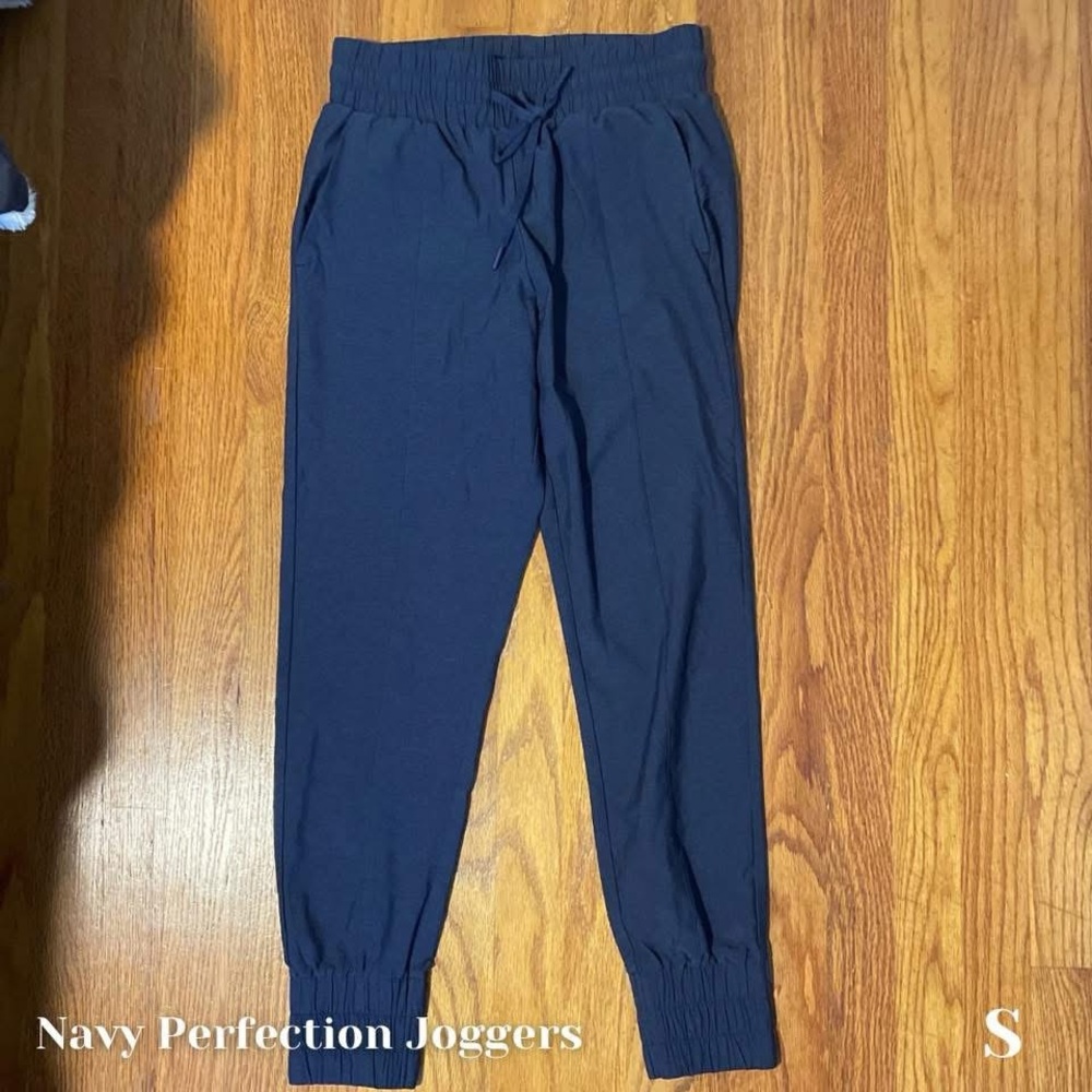 Navy Perfection Joggers Small Zyia